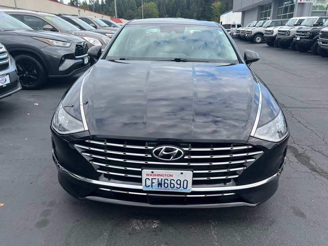2023 Hyundai Sonata Hybrid SEL - Image 2