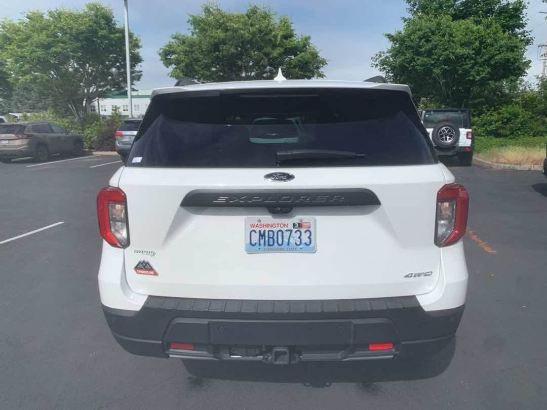 2023 Ford Explorer Timberline - Image 3