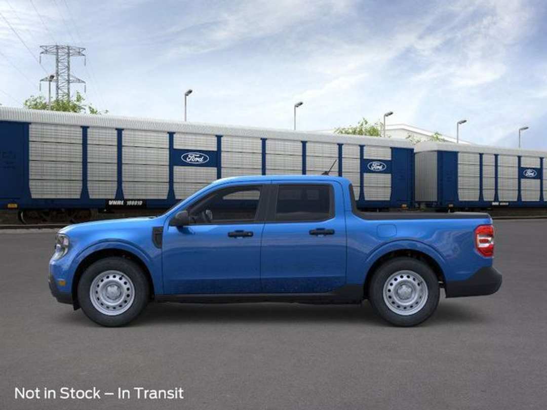 2025 Ford Maverick XL - Image 3