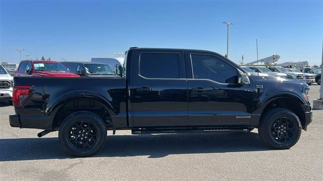 2025 Ford F-150 XLT - Image 2