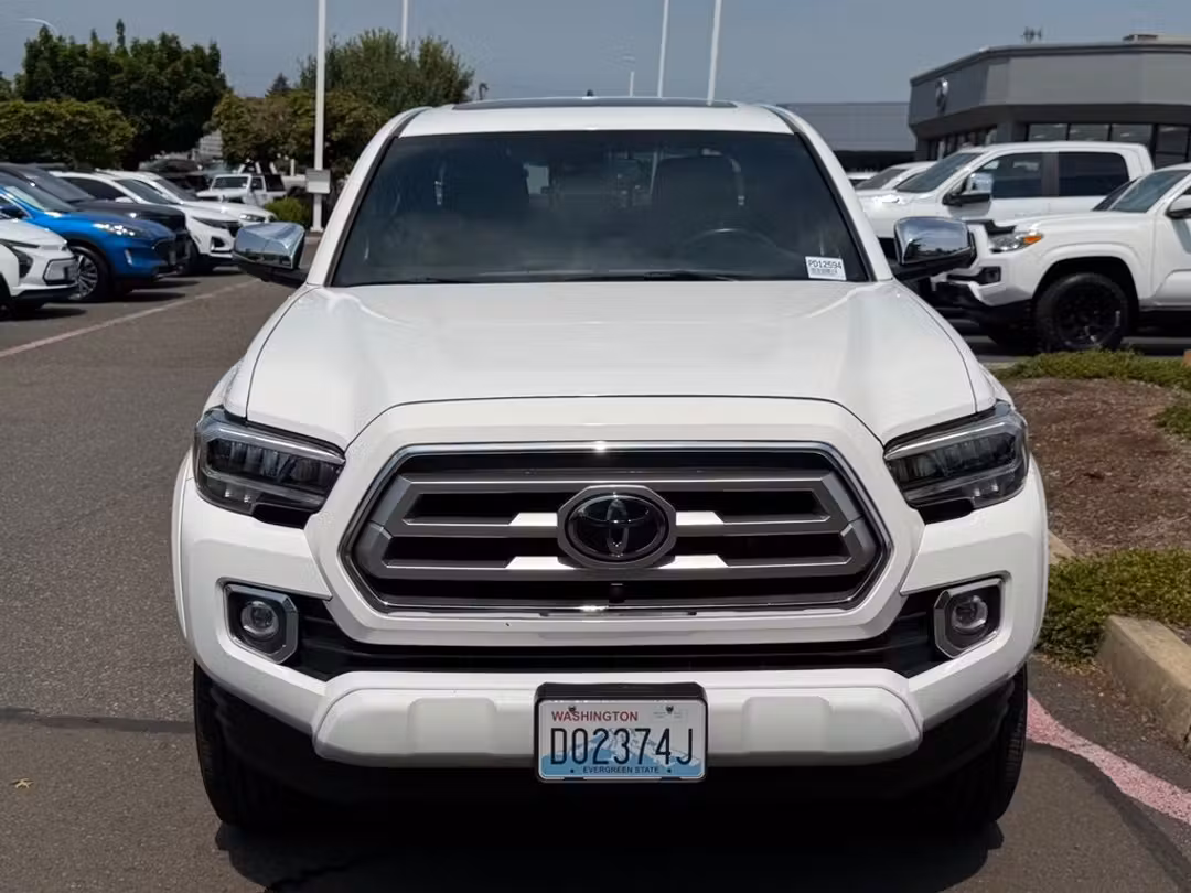 2022 Toyota Tacoma Limited - Image 3