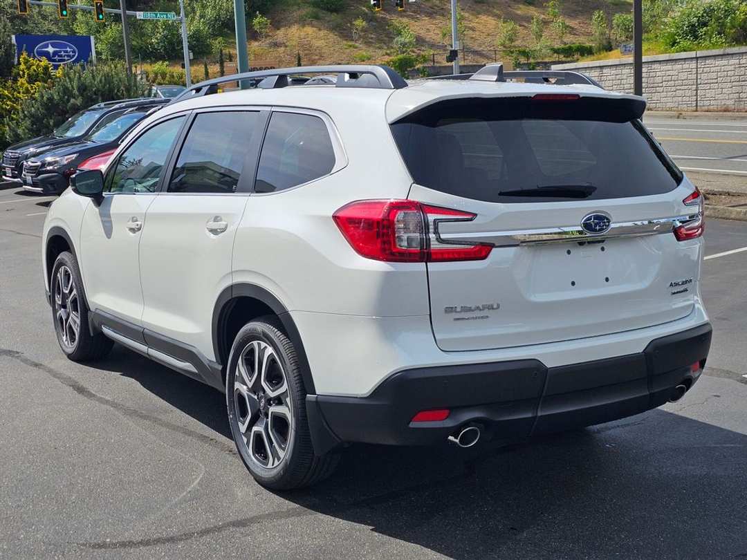 2026 Subaru Ascent Limited - Image 3