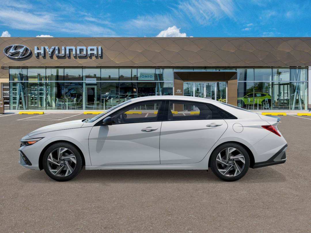 2026 Hyundai Elantra SEL Sport Premium - Image 3