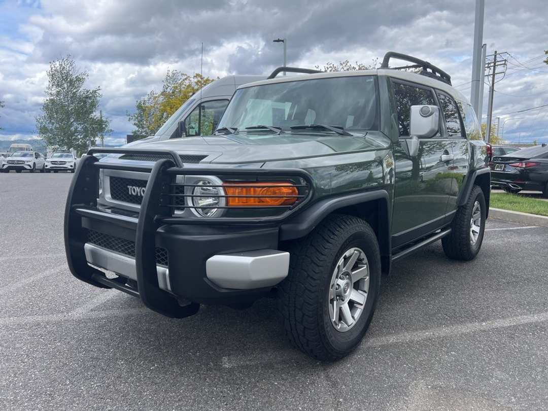 2011 Toyota Fj Cruiser Base - Image 3