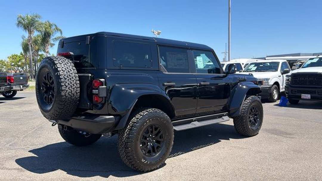 2026 Ford Bronco Raptor - Image 3