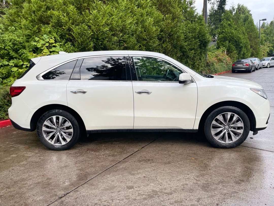 2014 Acura MDX 3.5L Technology Package - Image 3
