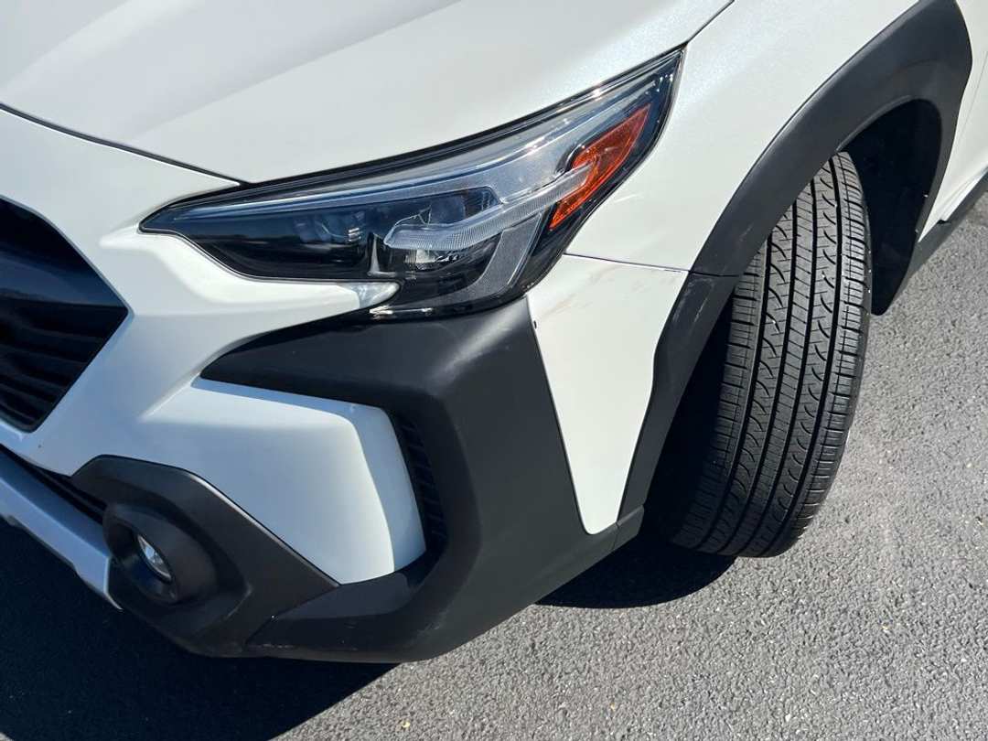 2023 Subaru Outback Limited - Image 3