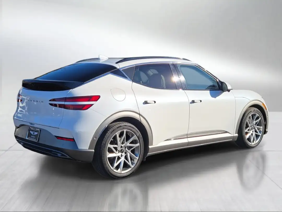 2023 Genesis Gv60 Advanced - Image 3