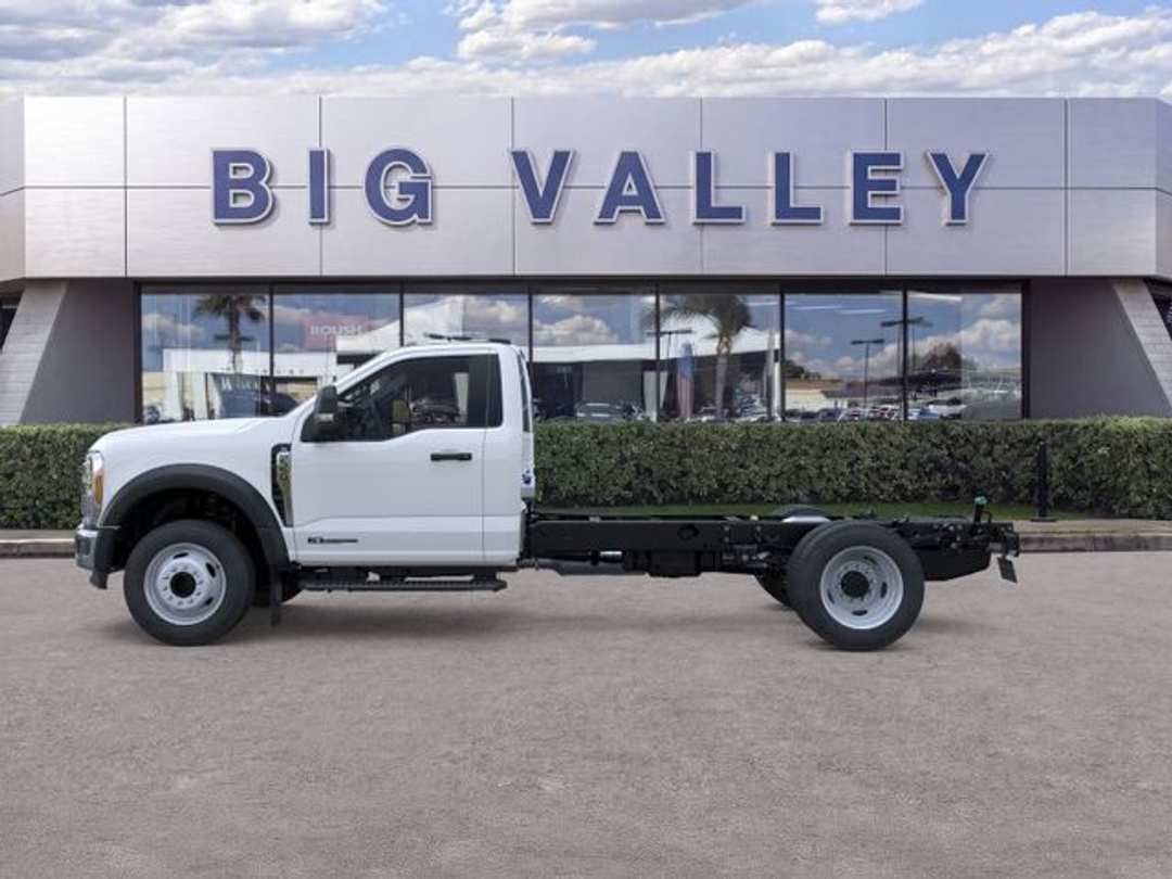 2026 Ford F-550Sd XL - Image 3