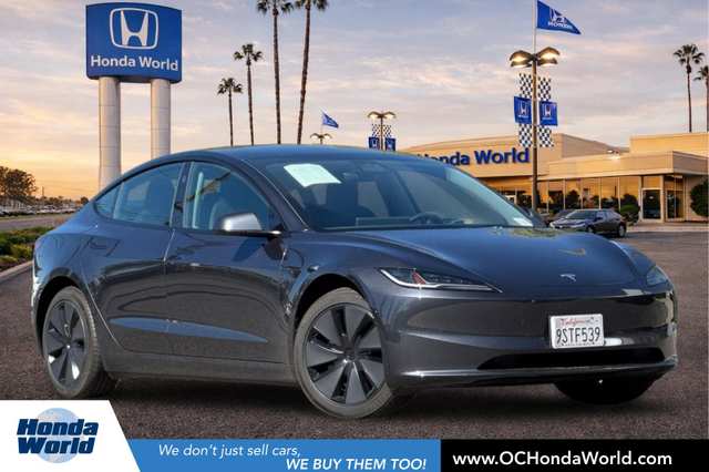 2025 Tesla Model 3 Long Range