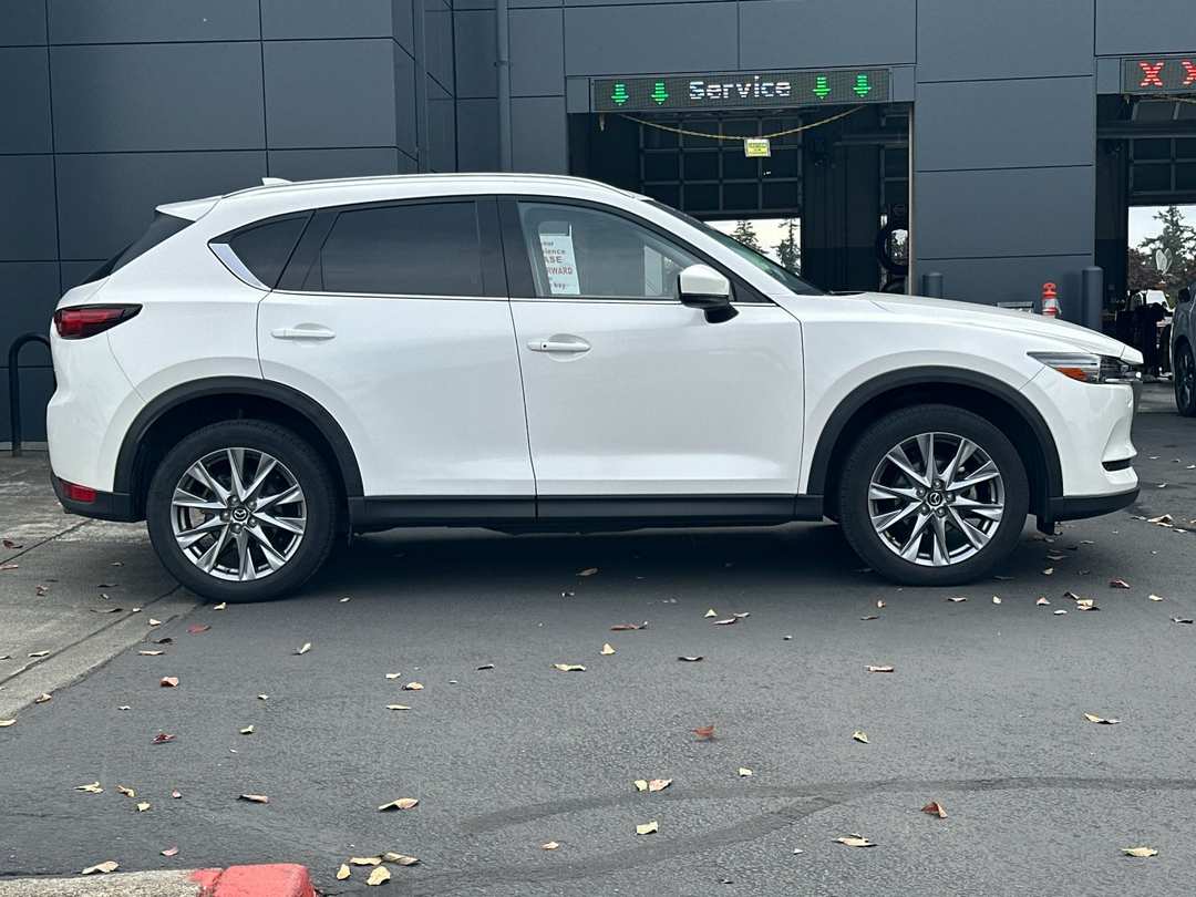2021 MAZDA CX-5 Grand Touring - Image 2