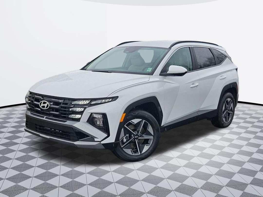 2026 Hyundai Tucson Hybrid SEL - Image 2