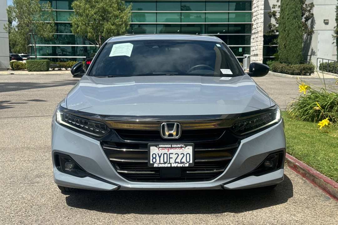 2021 Honda Accord Sport 2.0T - Image 3