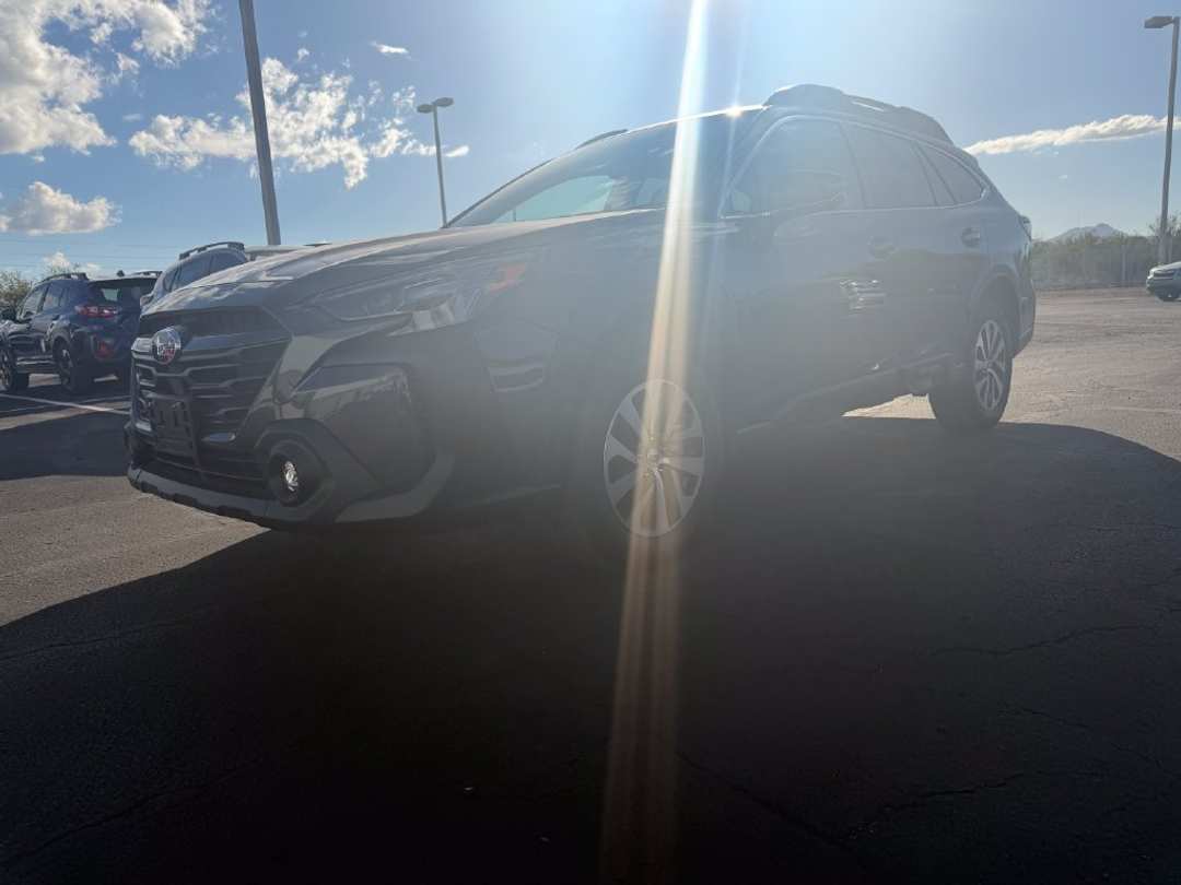 2024 Subaru Outback Premium - Image 3