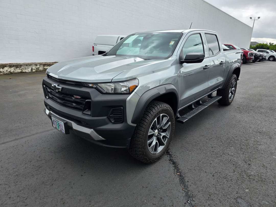2023 Chevrolet Colorado Trail Boss - Image 2