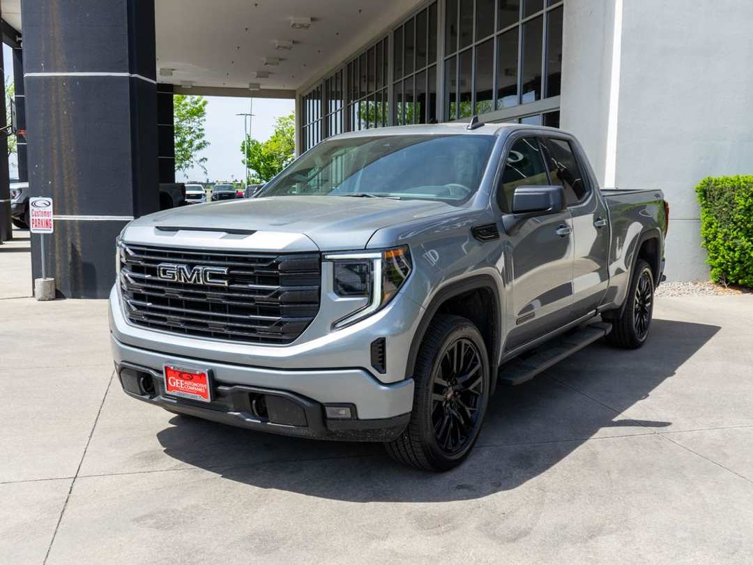 2026 GMC Sierra 1500 Elevation - Image 3