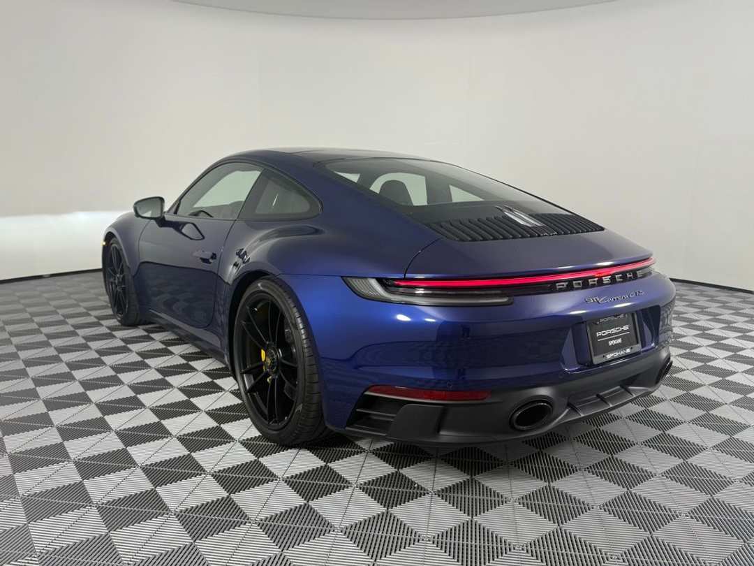 2024 Porsche 911 Carrera GTS - Image 3