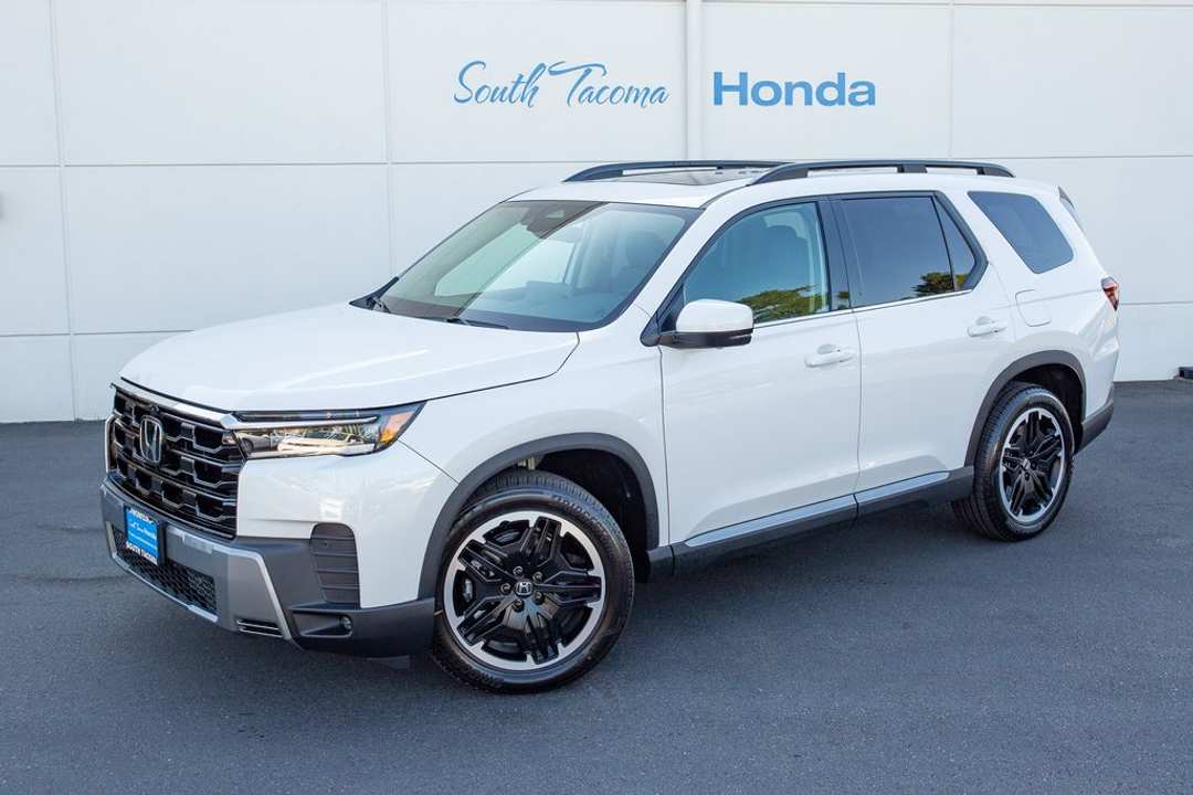 2026 Honda Pilot Touring S - Image 2