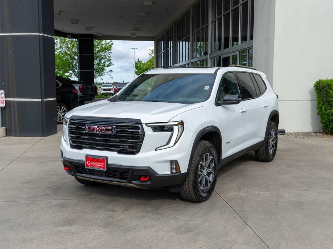 2026 GMC Acadia AT4 - Image 3