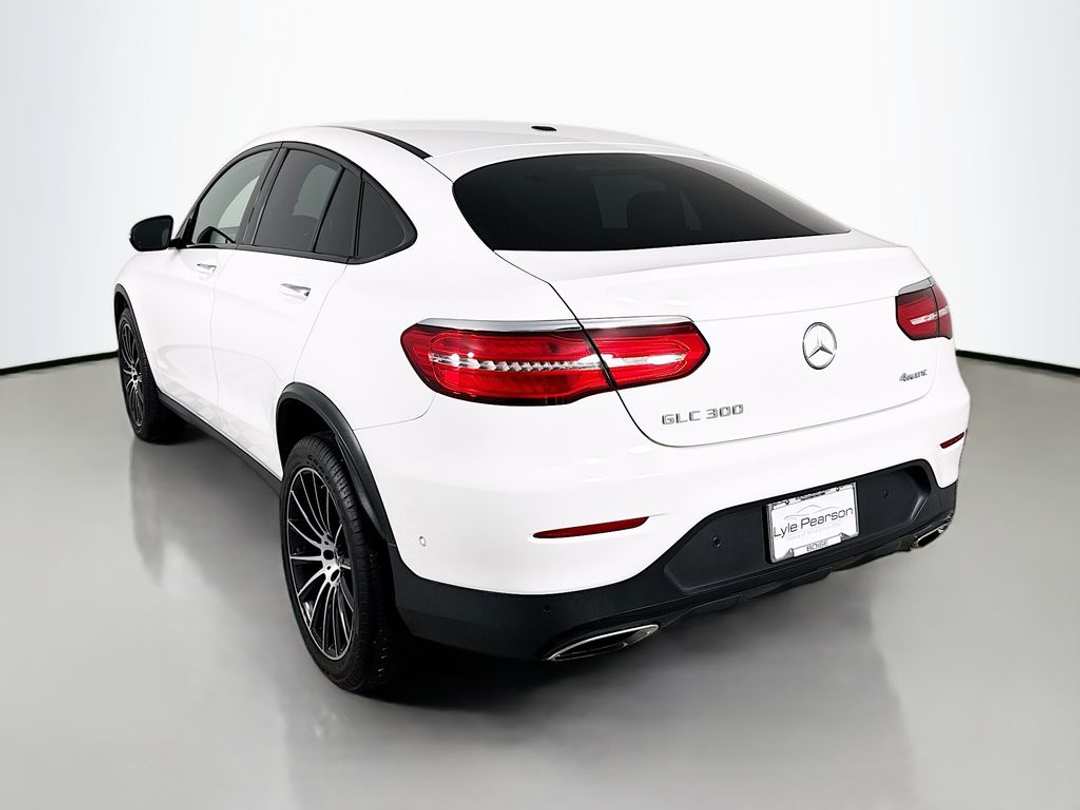 2019 Mercedes-Benz GLC GLC 300 - Image 3