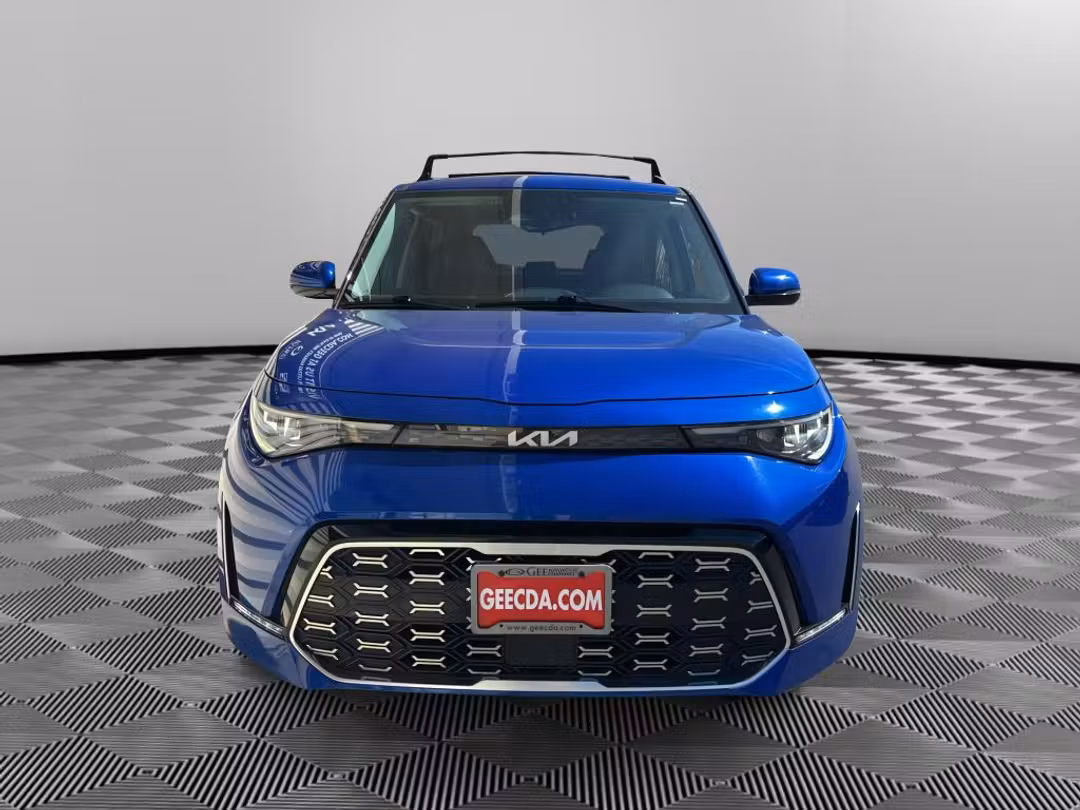 2024 Kia Soul GTLine - Image 2