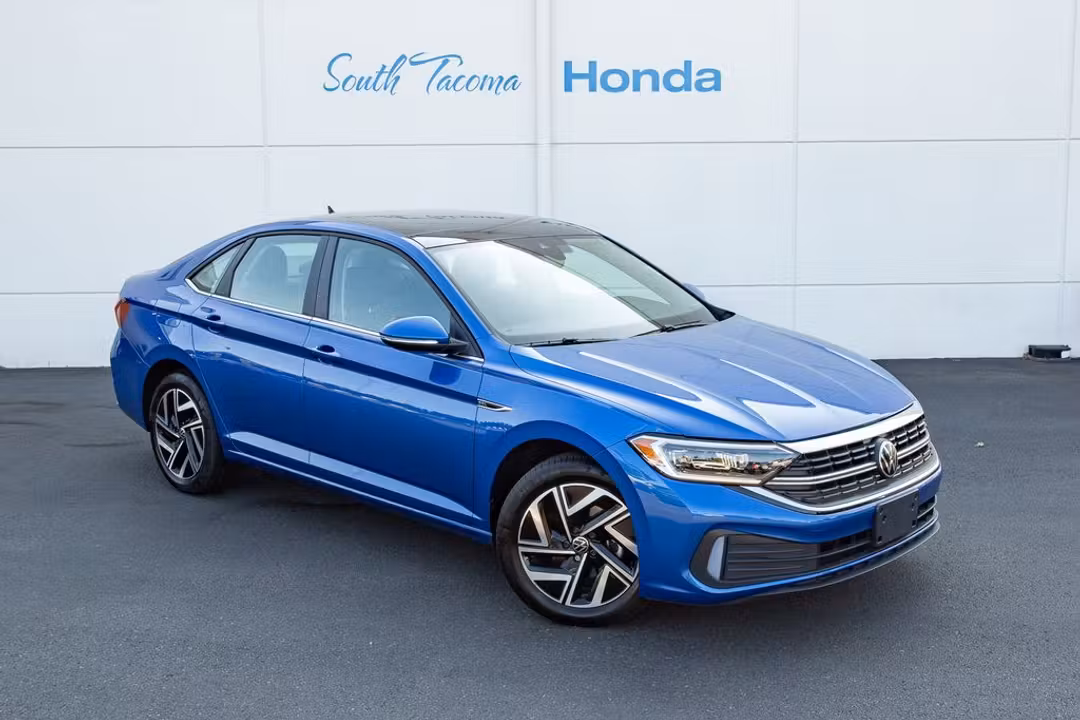 2023 Volkswagen Jetta 1.5T SEL - Image 2