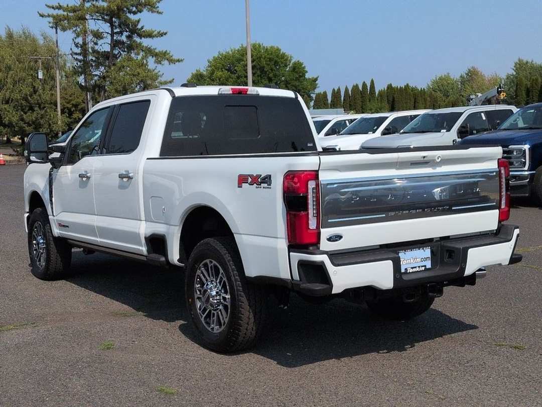 2026 Ford F-350Sd Platinum - Image 3
