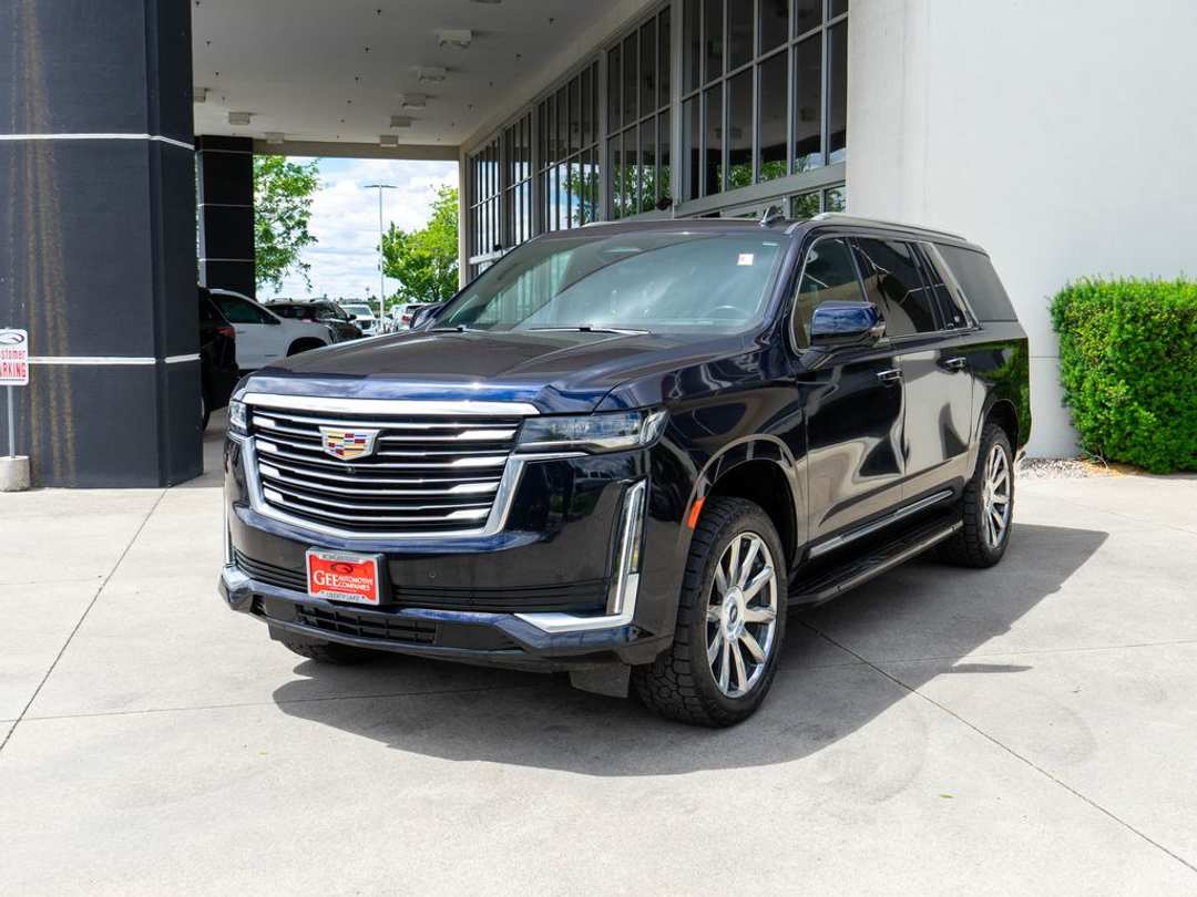 2024 Cadillac Escalade Esv Premium Luxury Platinum - Image 3