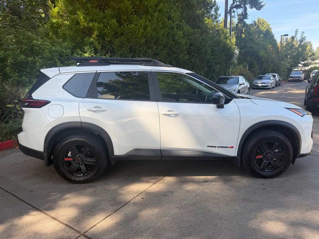 2025 Nissan Rogue Rock Creek - Image 2