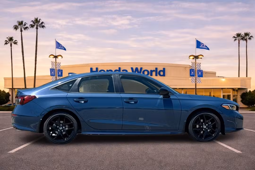 2026 Honda Civic Sport - Image 3