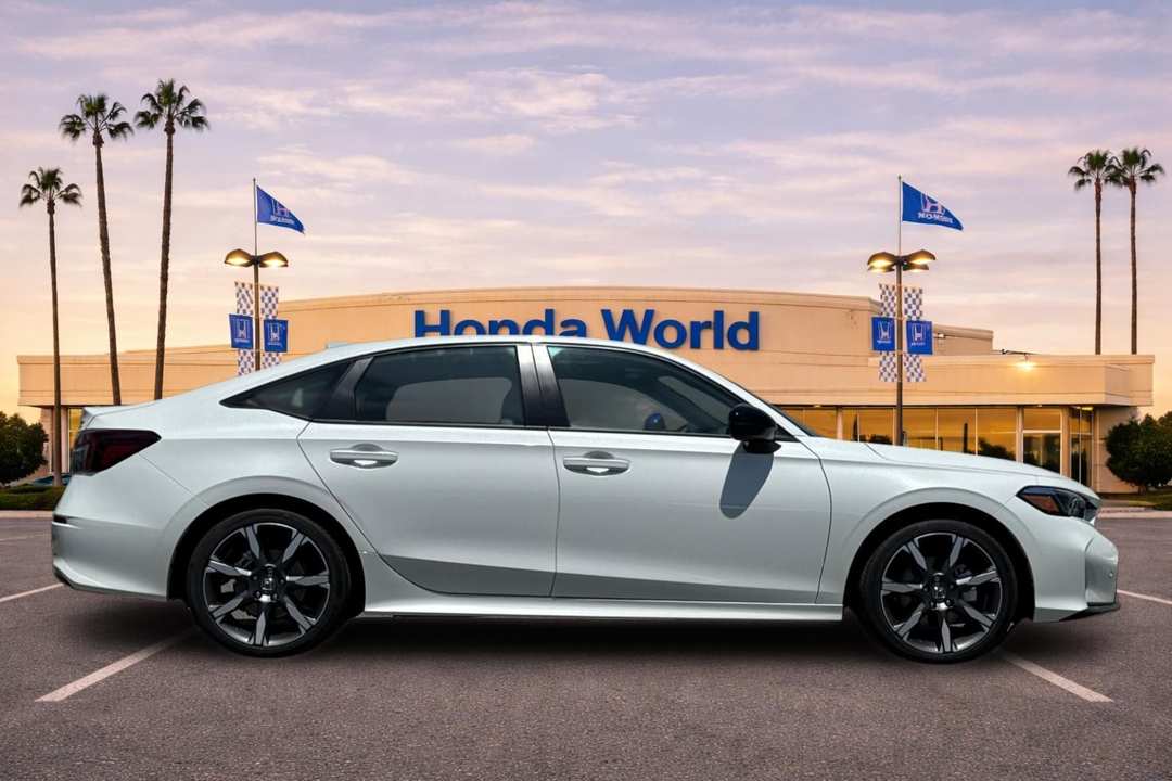 2026 Honda Civic Hybrid Sport Touring - Image 3