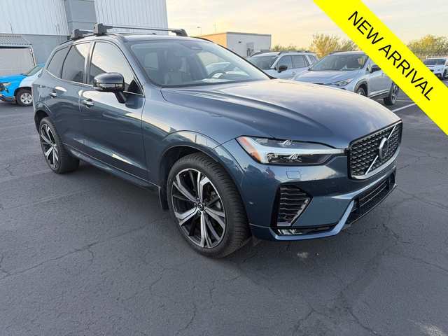 2023 Volvo Xc60 B5 Ultimate Dark Theme