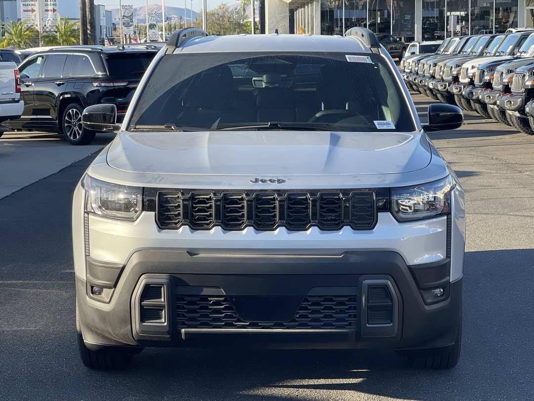 2026 Jeep Cherokee Laredo - Image 2