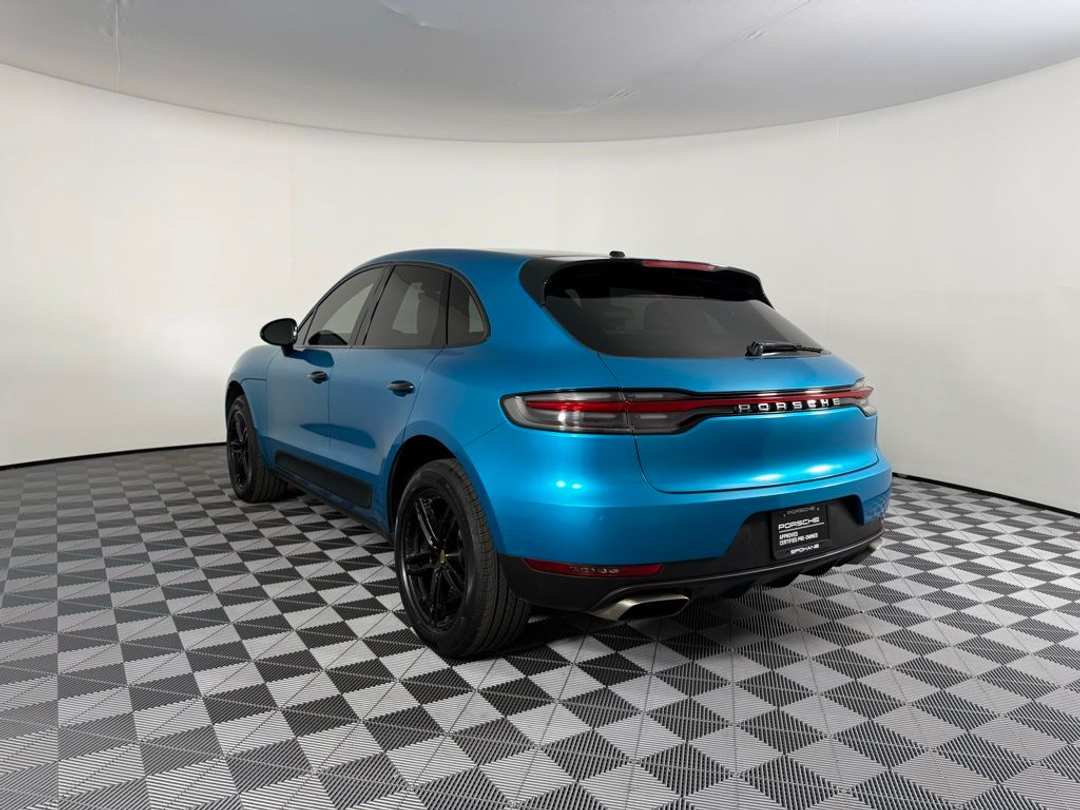 2019 Porsche Macan - Image 3