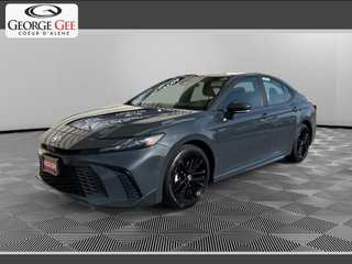2025 Toyota Camry Hybrid SE