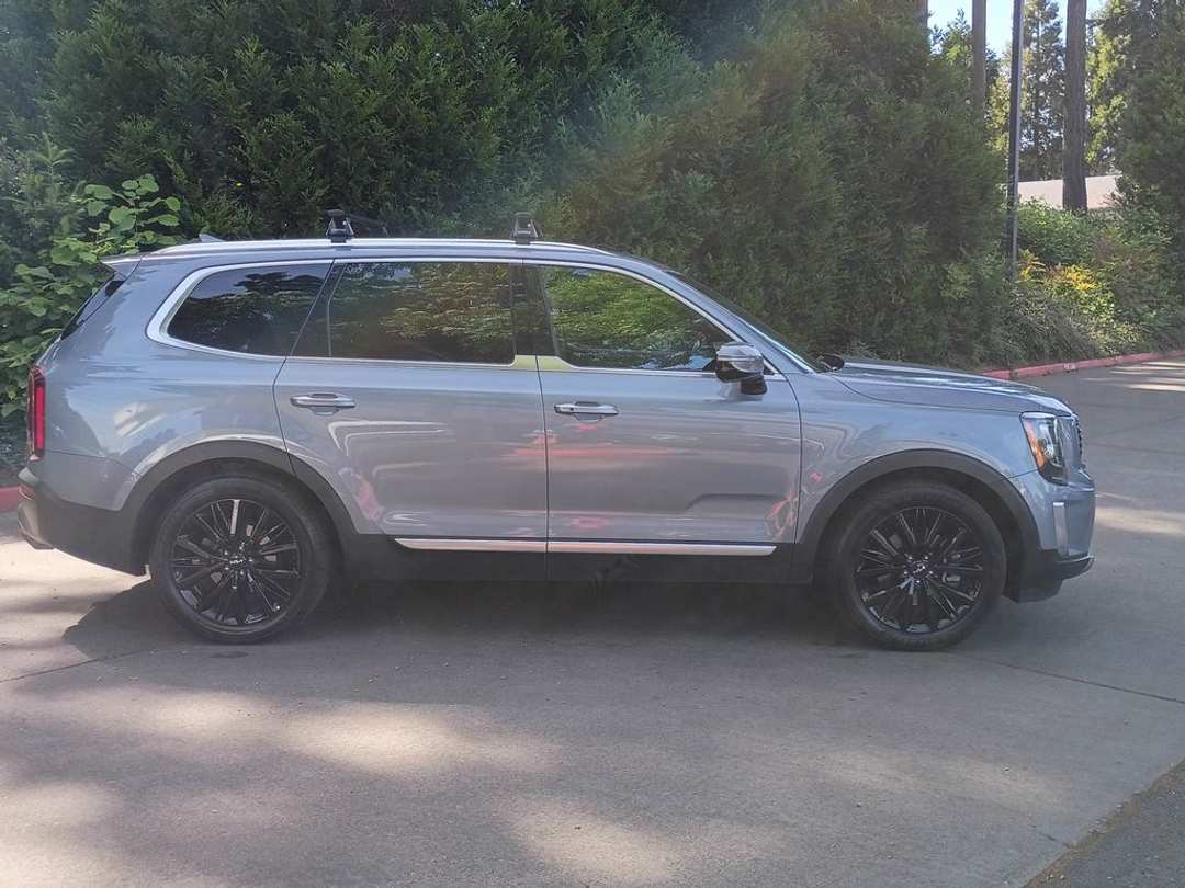 2022 Kia Telluride SX - Image 3