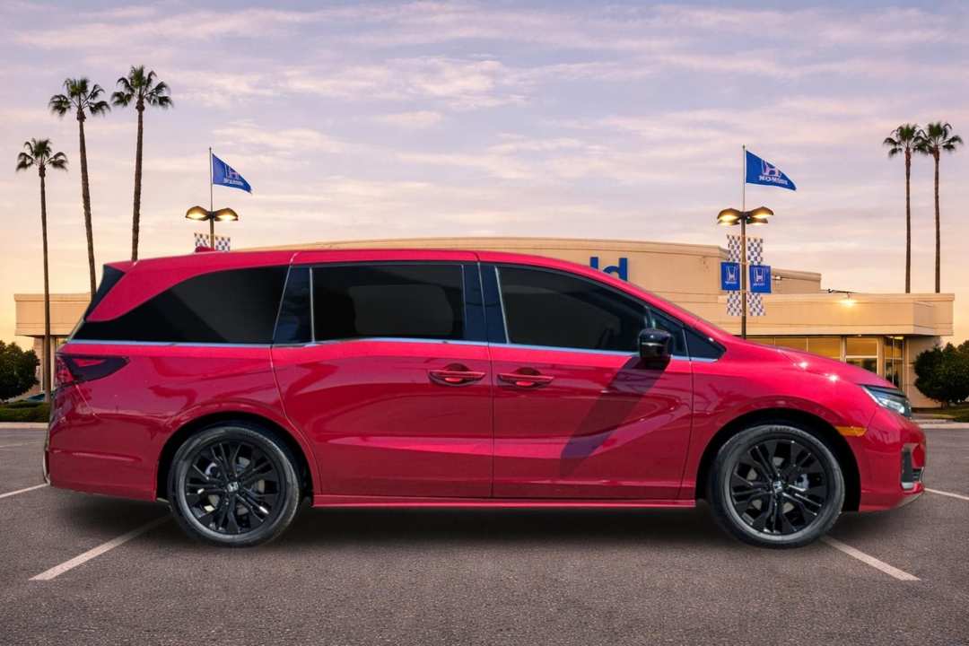 2026 Honda Odyssey SportL - Image 3