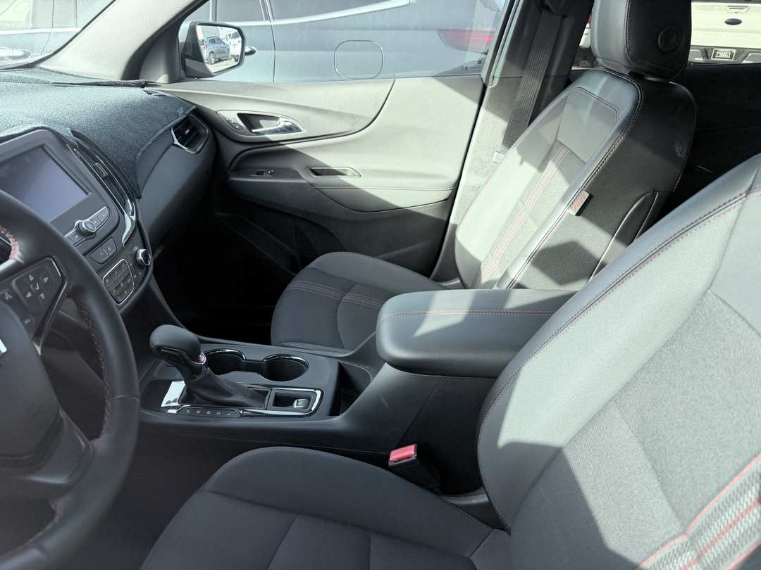 2024 Chevrolet Equinox RS - Image 2