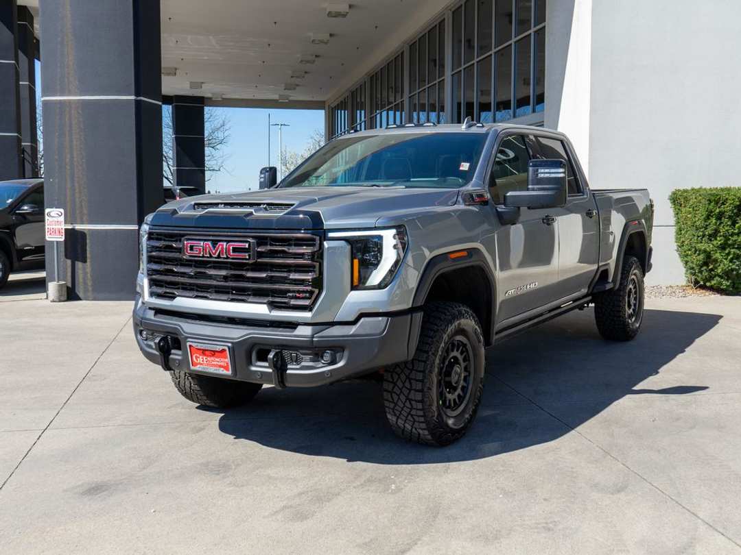2026 GMC Sierra 2500Hd AT4X - Image 3