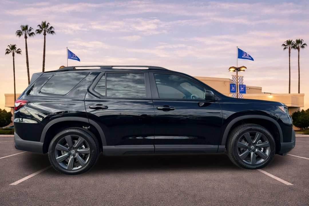 2026 Honda Pilot Sport - Image 3