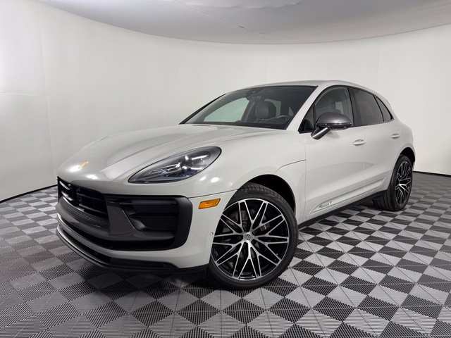 2023 Porsche Macan T