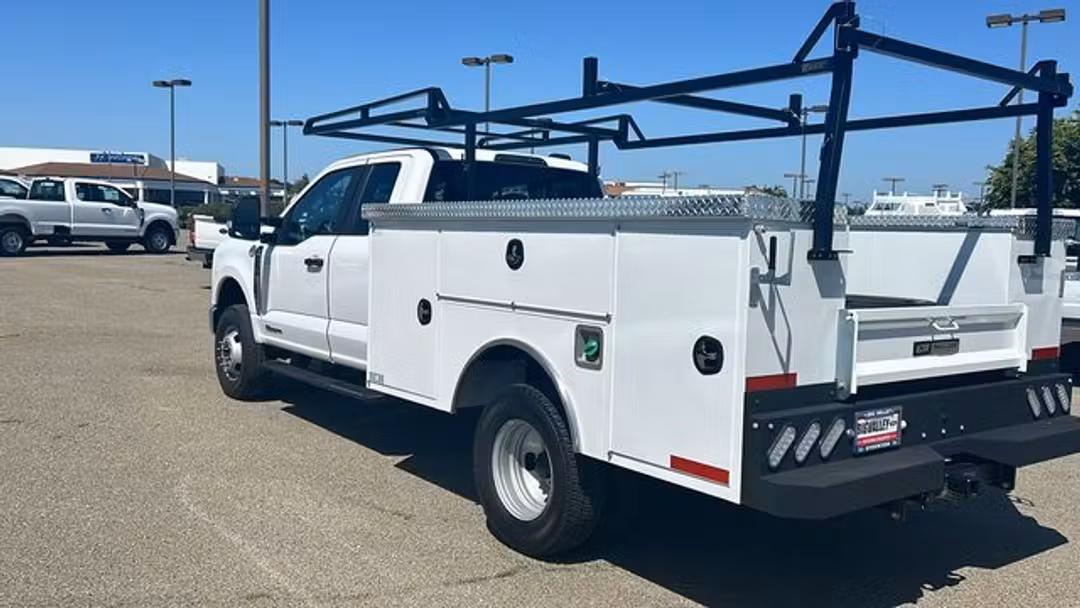 2026 Ford F-350Sd XL - Image 3
