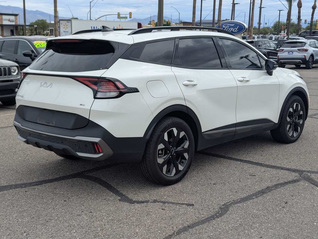 2023 Kia Sportage Plug-In Hybrid XLine - Image 2