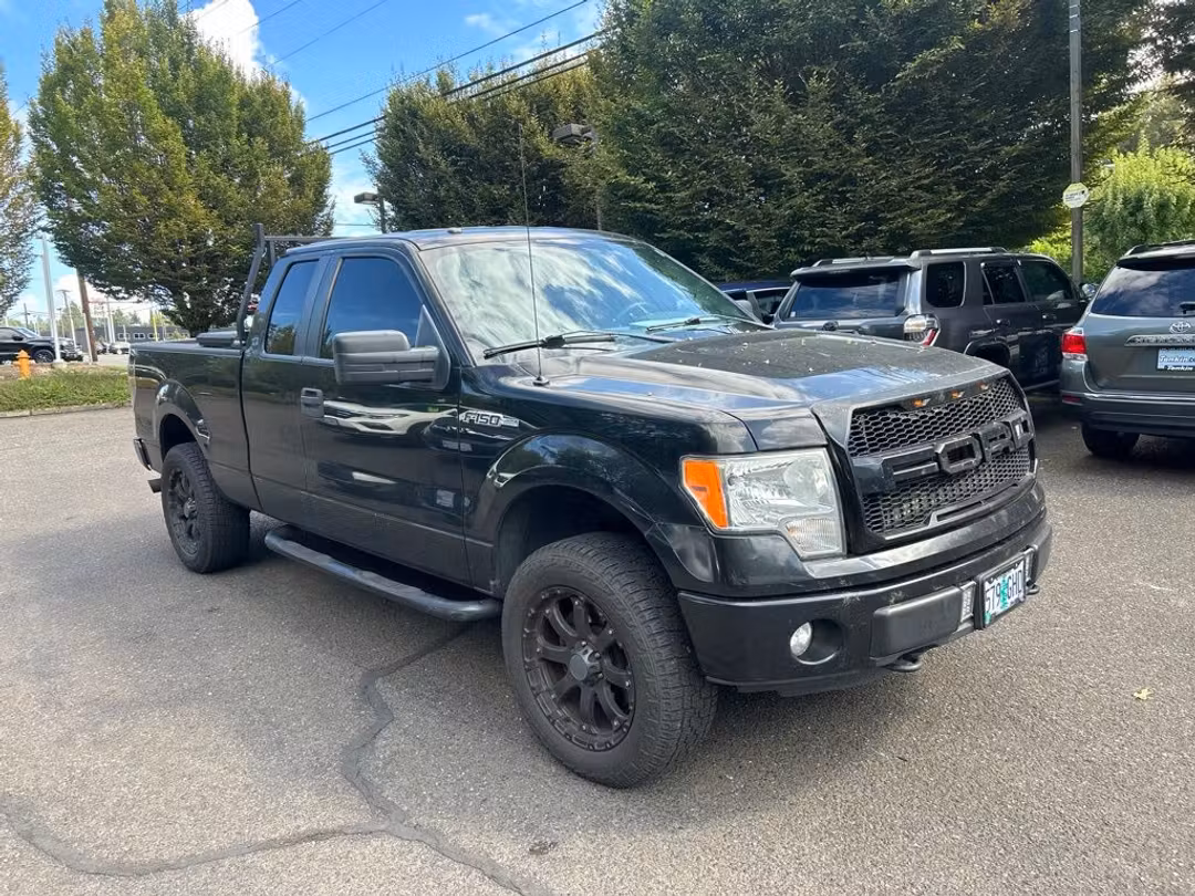 2013 Ford F-150 STX - Image 2