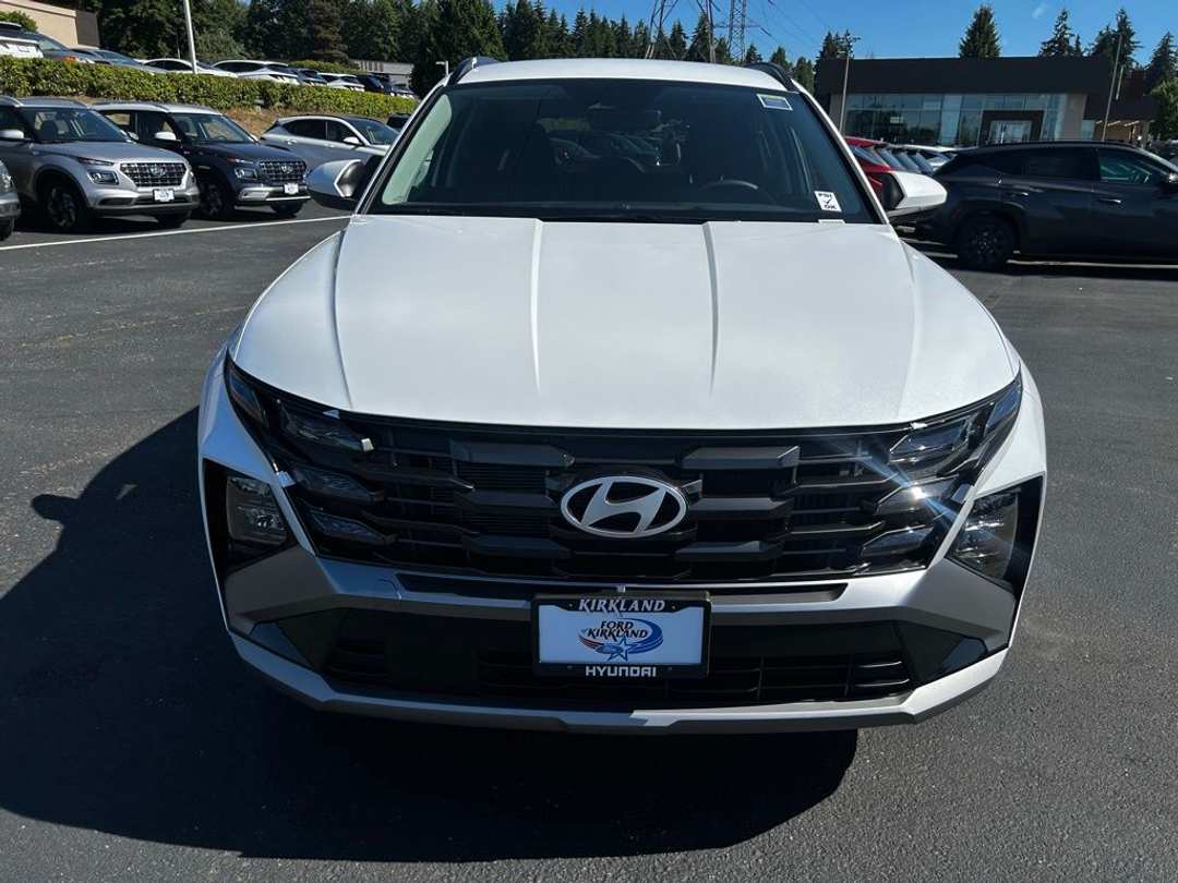 2026 Hyundai Tucson Hybrid SEL - Image 3