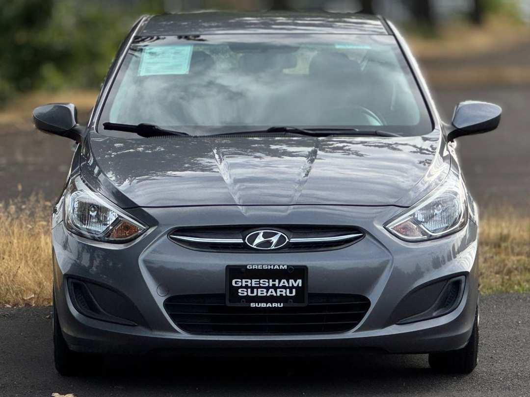 2017 Hyundai Accent SE - Image 2