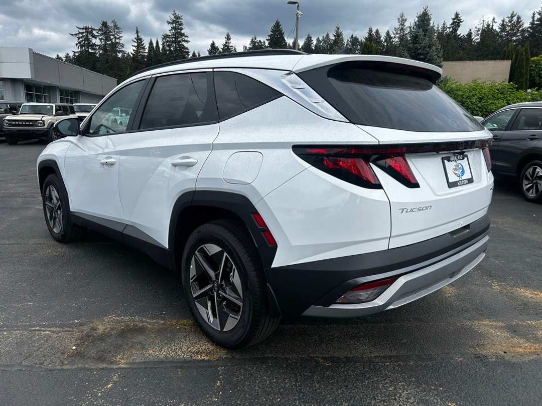 2026 Hyundai Tucson Plug-In Hybrid SEL - Image 3