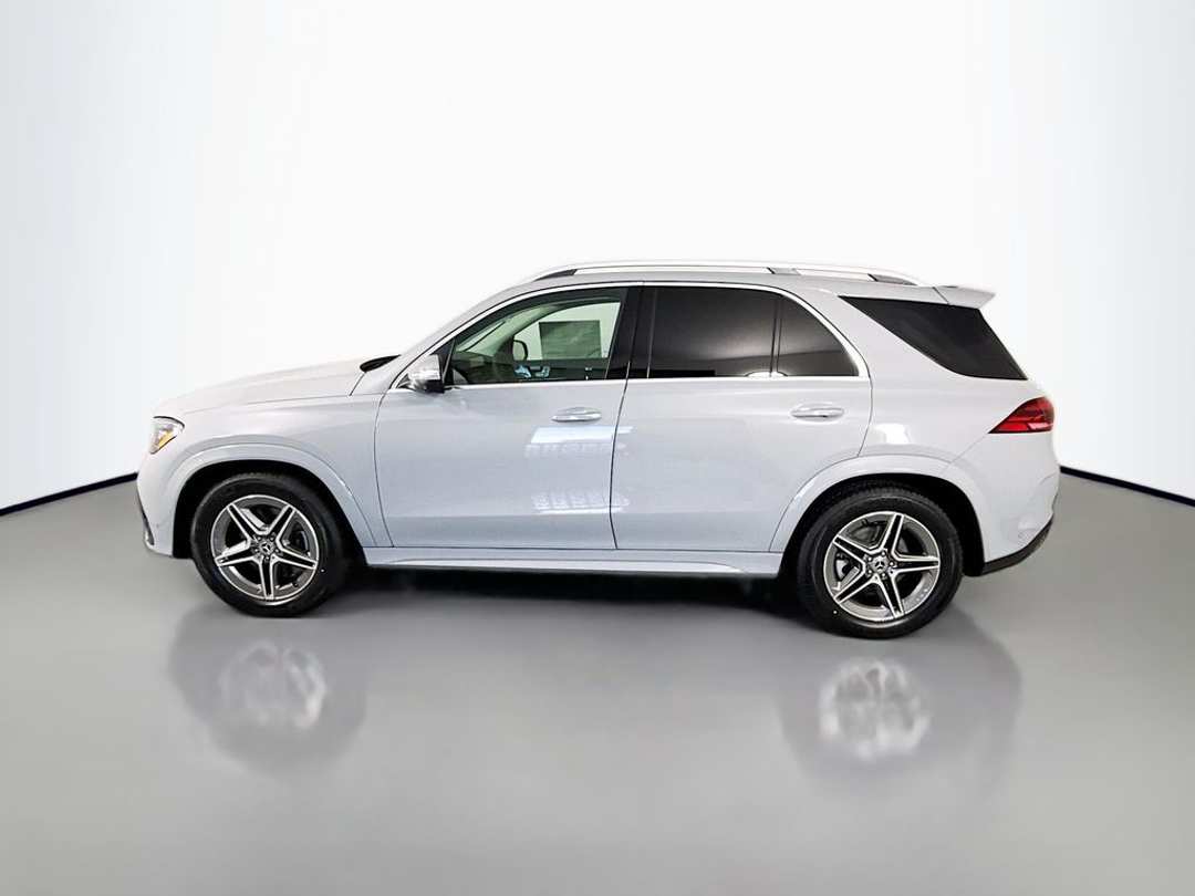 2026 Mercedes-Benz GLE GLE 450 - Image 2
