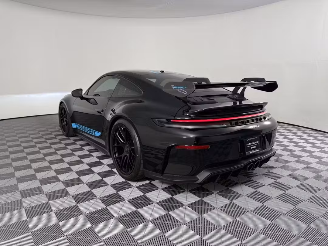 2026 Porsche 911 GT3 - Image 3