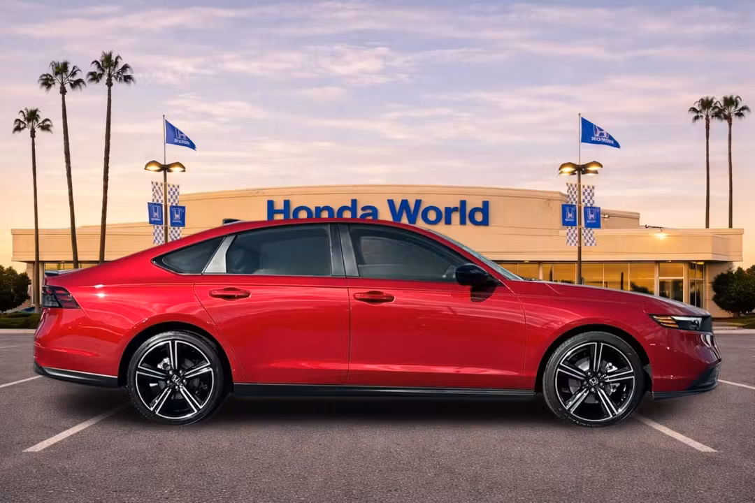 2026 Honda Accord Hybrid Sport - Image 3